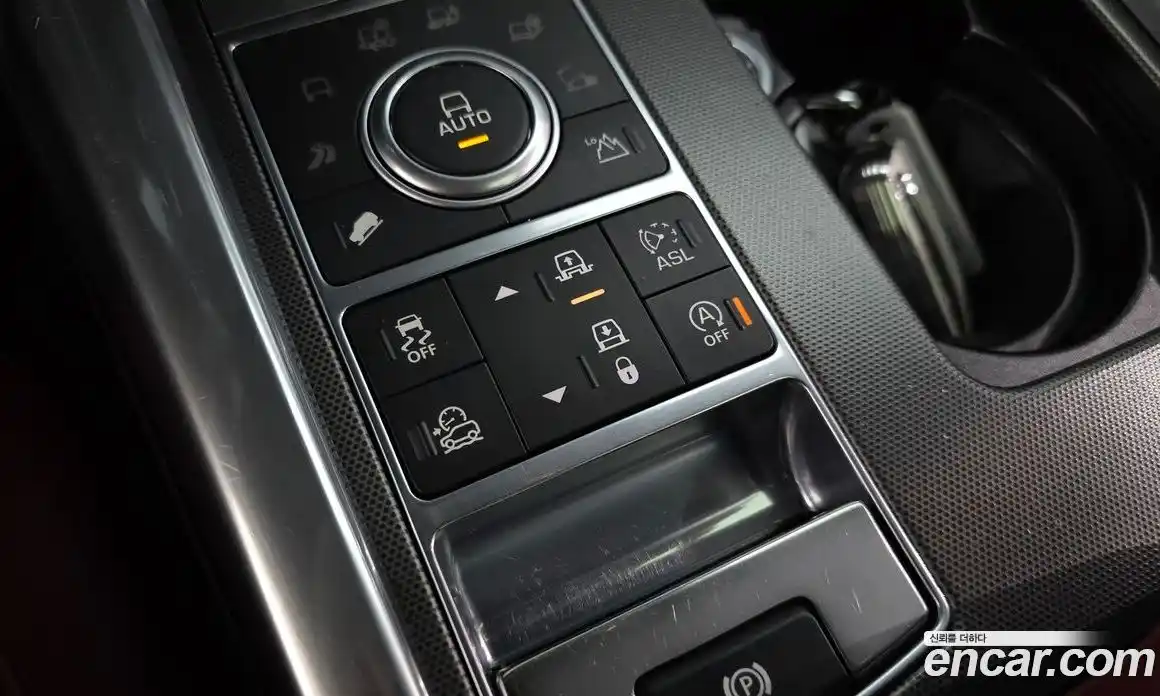 Land Rover Range-Rover Sport 2016 4.4 гидро в Москве № 213631, фото 17