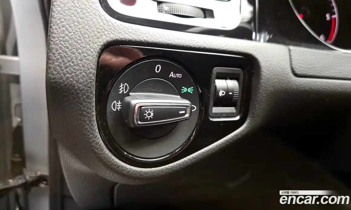 Volkswagen Golf 2014 1.6 гидро в Москве № 215195, фото 15