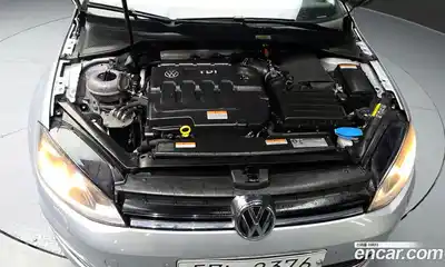 Volkswagen Golf 2014 1.6 гидро в Москве № 215195, миниатюра 6