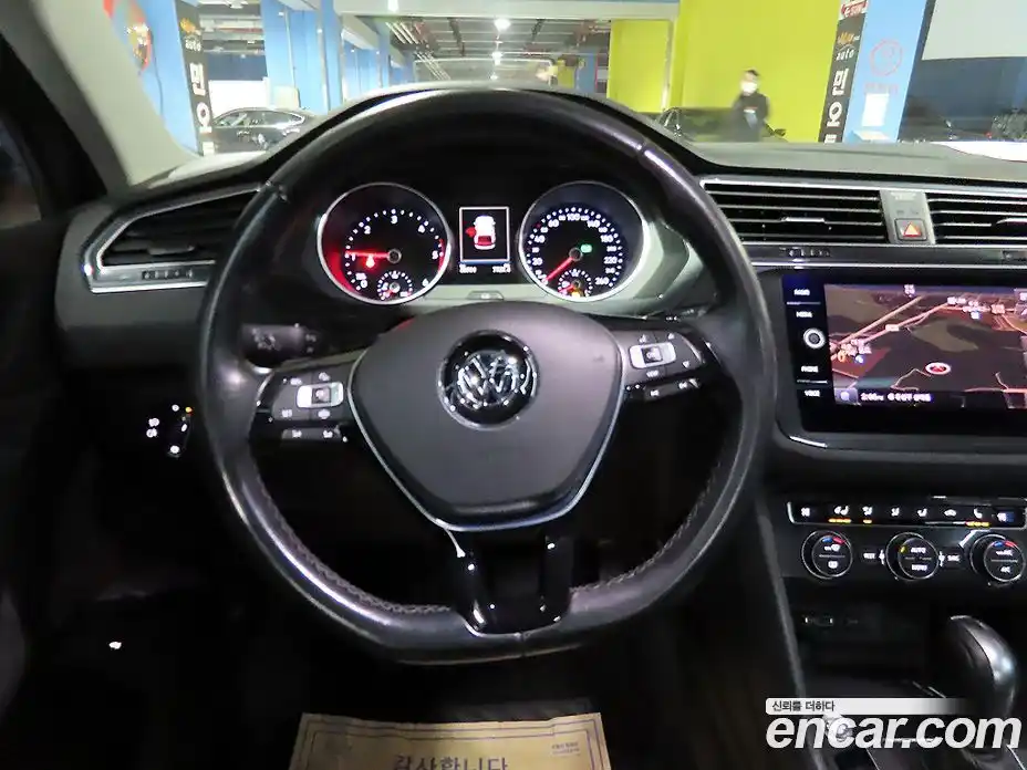 Volkswagen Tiguan 2020 2.0 гидро в Москве № 215203, фото 11