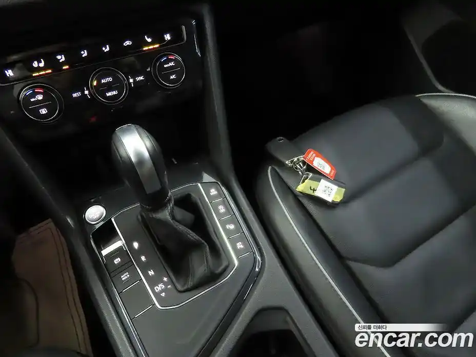 Volkswagen Tiguan 2020 2.0 гидро в Москве № 215203, фото 14