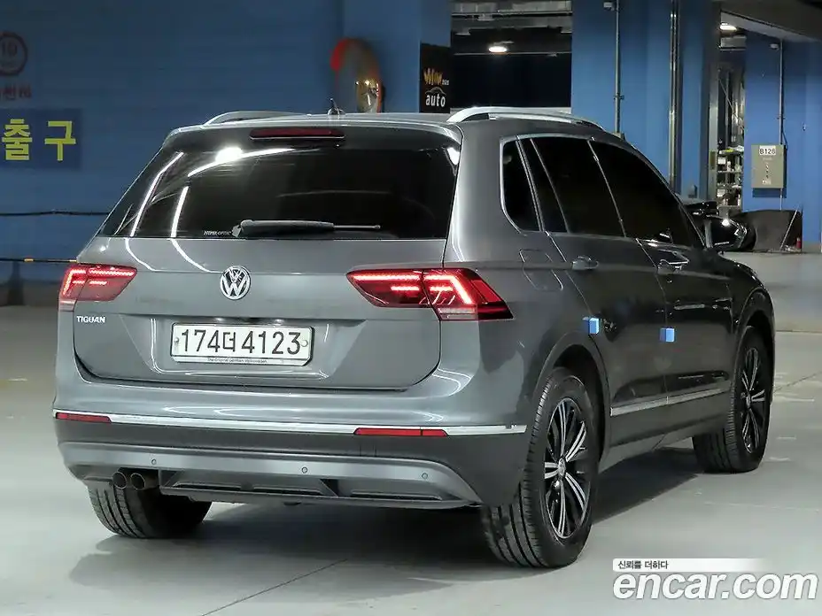 Volkswagen Tiguan 2020 2.0 гидро в Москве № 215203, фото 4