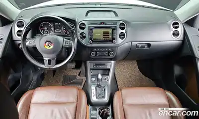 Volkswagen Tiguan 2015 2.0 гидро в Москве № 215352, миниатюра 7