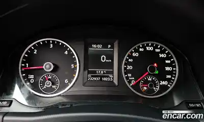 Volkswagen Tiguan 2015 2.0 гидро в Москве № 215352, миниатюра 8