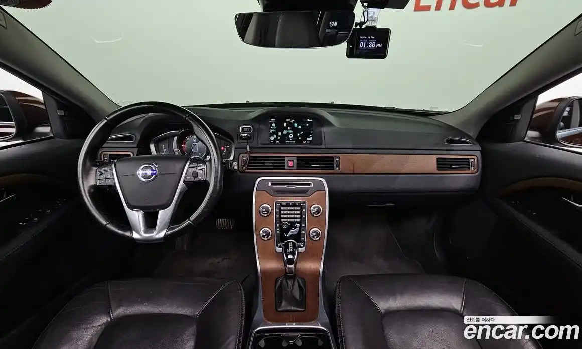 Volvo XC70 2016 2.0 гидро в Москве № 218158, фото 7