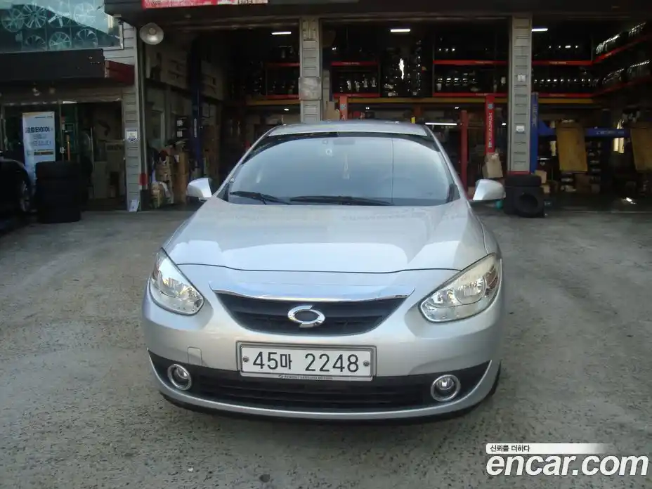 Renault SM3 2009 1.6 гидро в Москве № 227358, фото 1