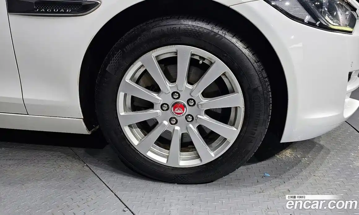 Jaguar XE 2018 2.0 гидро в Москве № 240481, фото 5