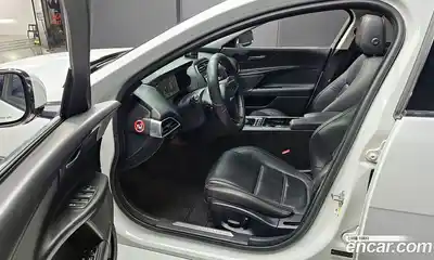 Jaguar XE 2018 2.0 гидро в Москве № 240481, миниатюра 10