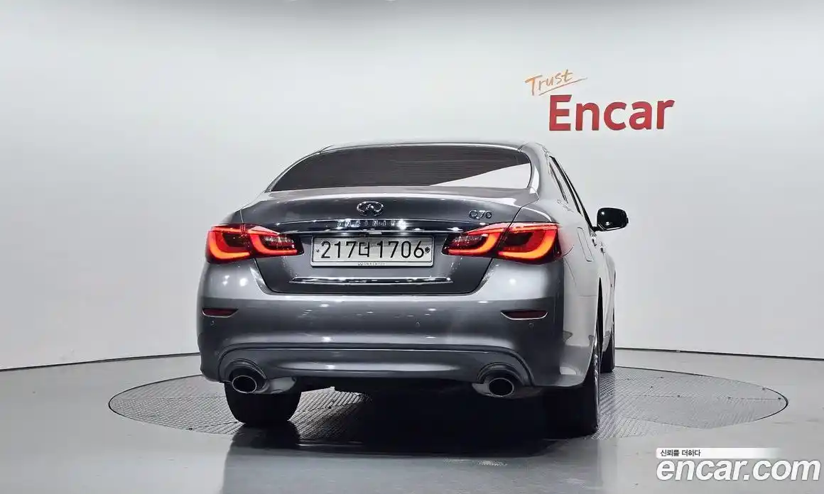 Infiniti Q70 2017 3.7 гидро в Москве № 246627, фото 4