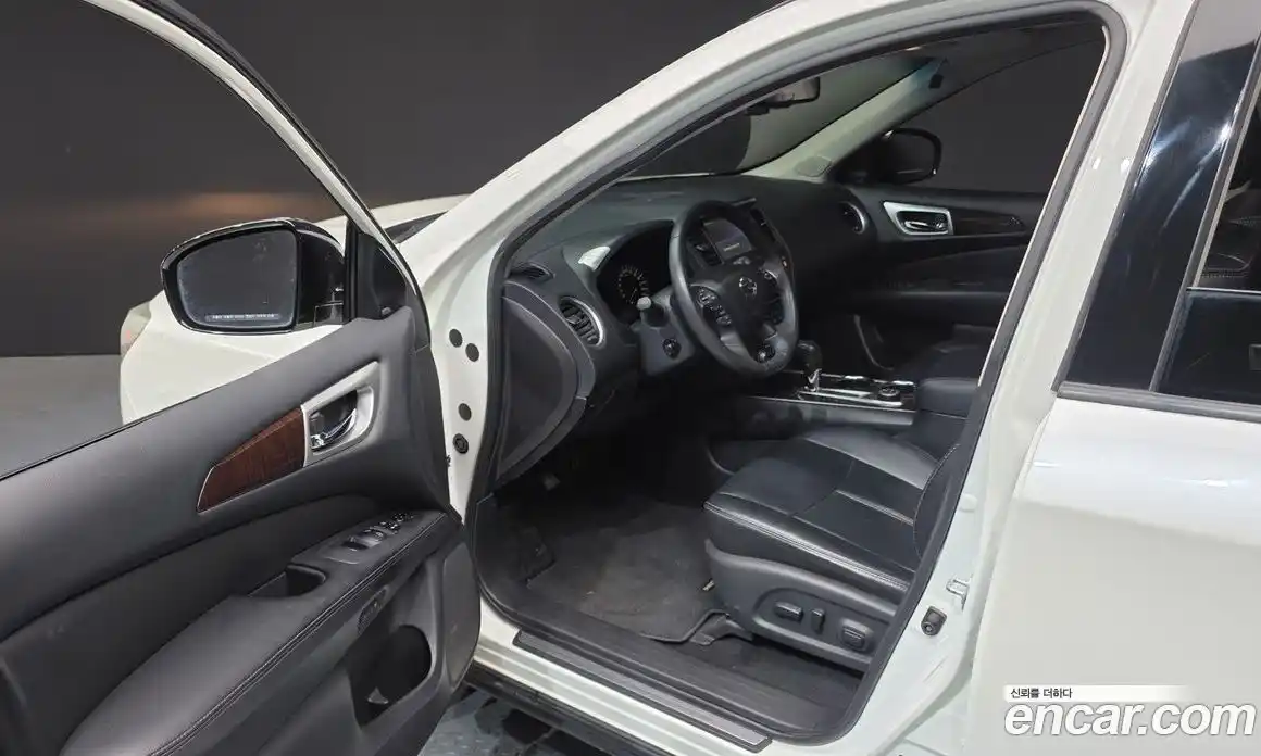 Nissan Pathfinder 2016 3.5 гидро в Москве № 265802, фото 10