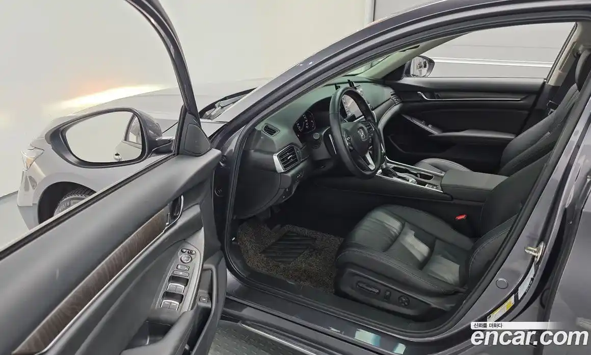 Honda Accord 2019 1.5 гидро в Москве № 280079, фото 11