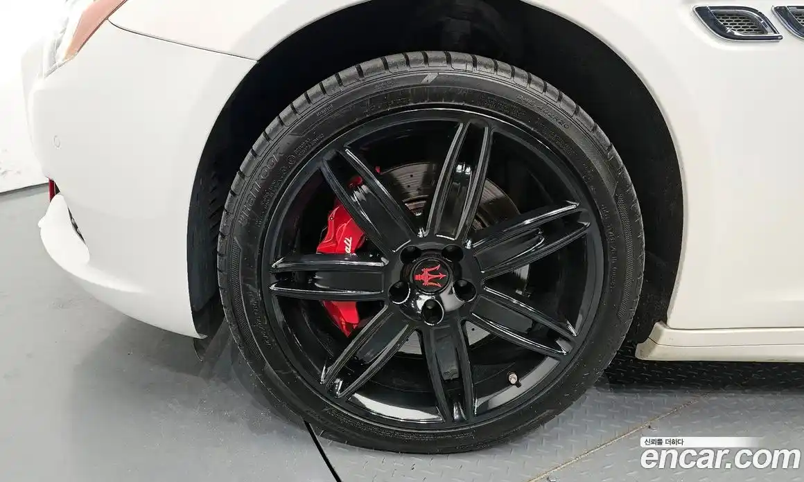 Maserati Quattroporte 2017 3.0 гидро в Москве № 304559, фото 5