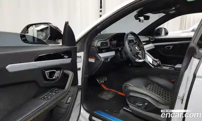 Lamborghini Urus 2020 4.0 гидро в Москве № 336531, миниатюра 10