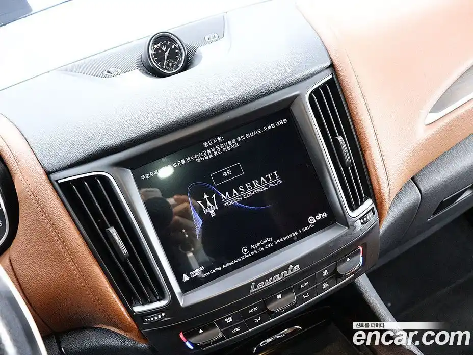 Maserati Levante 2019 3.0 гидро в Москве № 385434, фото 18