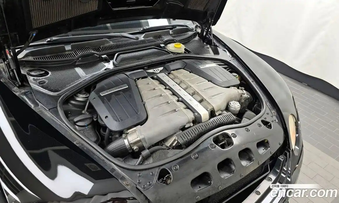 Bentley Flying Spur 2007 6.0 гидро в Москве № 387224, фото 6