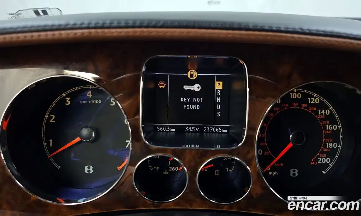 Bentley Flying Spur 2007 6.0 гидро в Москве № 387224, фото 8