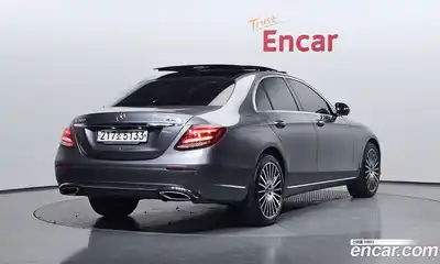 Mercedes-Benz E-Class 2019 2.0 гидро, миниатюра 2