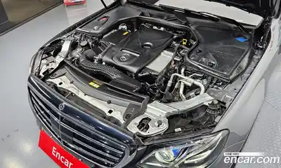Mercedes-Benz E-Class 2019 2.0 гидро, миниатюра 6