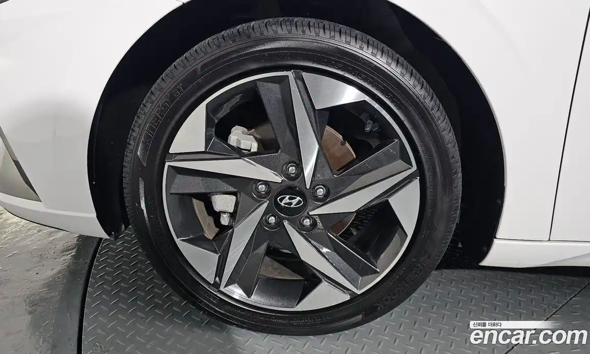 Hyundai Avante 2022 1.6 гидро в Москве № 43743, фото 4