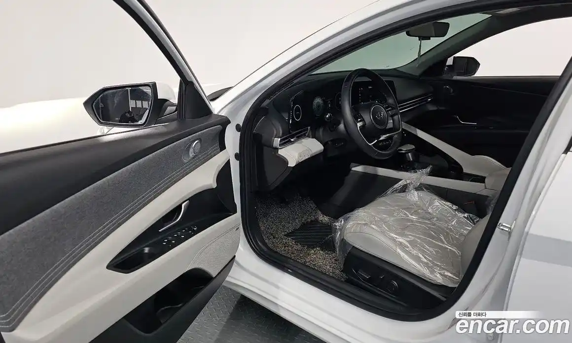 Hyundai Avante 2022 1.6 гидро в Москве № 43743, фото 9