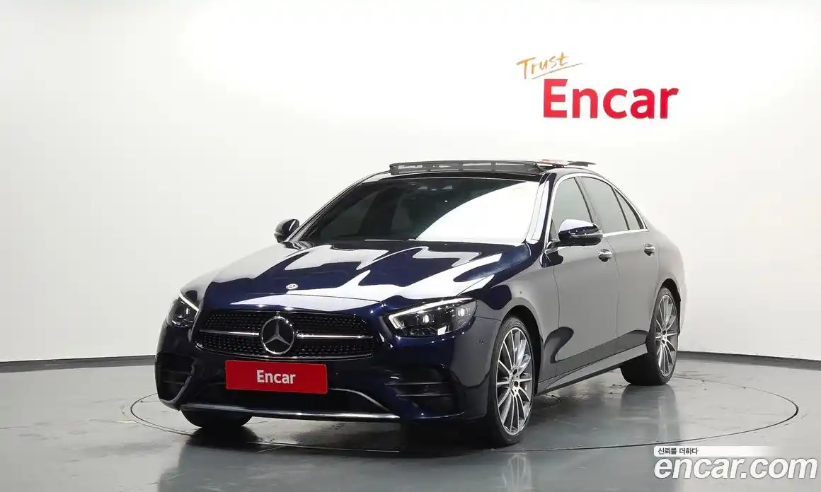 Mercedes-Benz E-Class 2021 2.0 гидро, фото 1