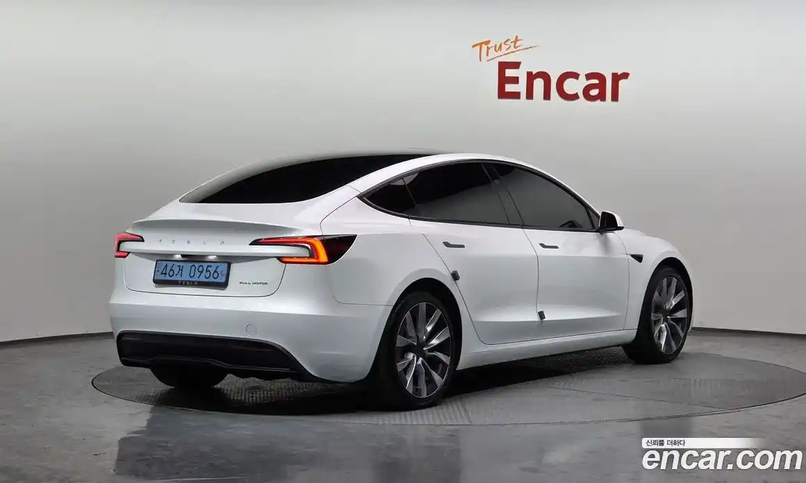 Tesla Model 3 2024 0.2 гидро в Москве № 628268, фото 2