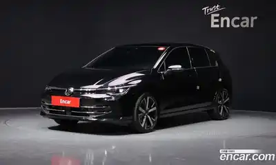 Volkswagen Golf, 2025