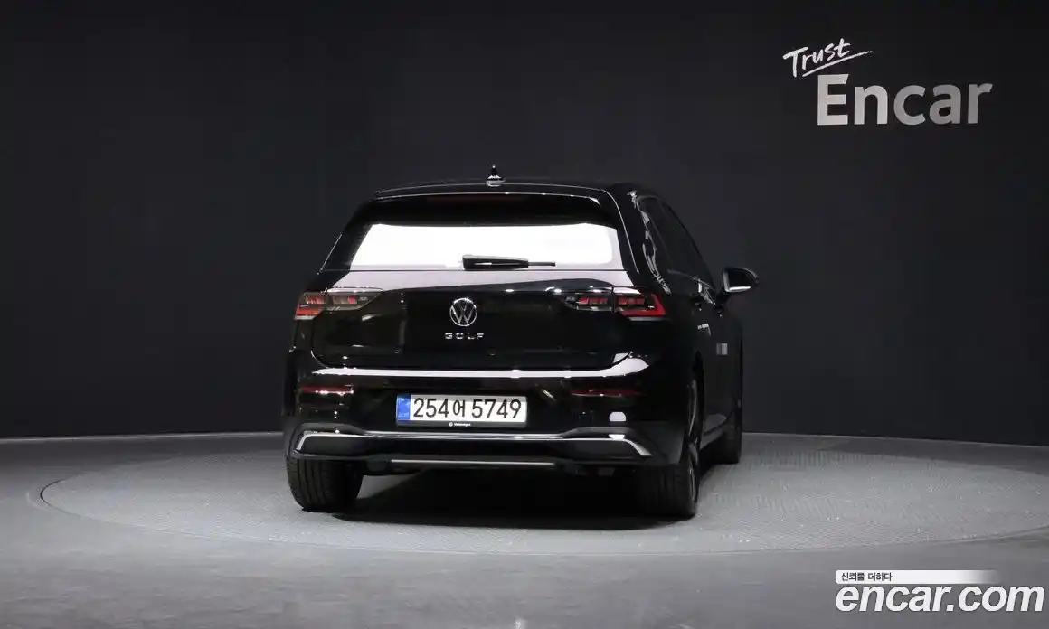 Volkswagen Golf 2025 2.0 гидро в Москве № 628833, фото 4
