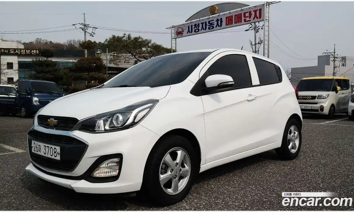 Chevrolet Spark 2018 1.0 гидро в Москве № 63667, фото 1