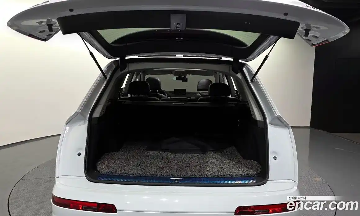 Audi Q7 2019 2.0 гидро в Москве, фото 20