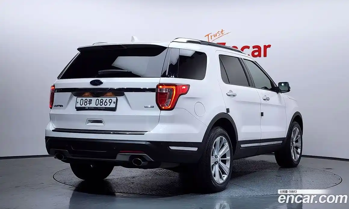 Ford Explorer 2019 2.3 гидро в Москве № 762229, фото 2