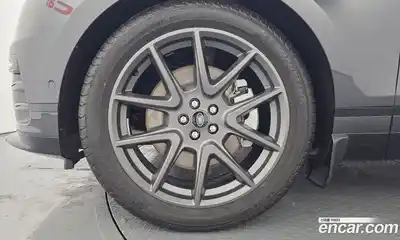 Land Rover Range-Rover Velar 2025 3.0 гидро в Москве № 765921, миниатюра 9