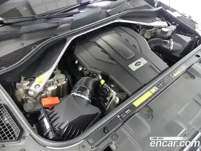 Land Rover Range-Rover 2022 4.4 гидро в Москве № 766043, миниатюра 5
