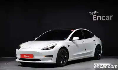 Tesla Model 3, 2022