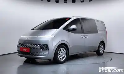 Hyundai Staria, 2022