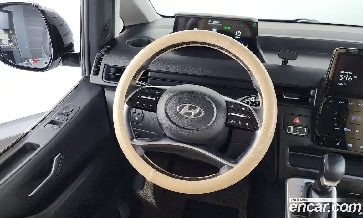 Hyundai Staria 2022 2.2 Автомат в Москве № 887041, фото 13