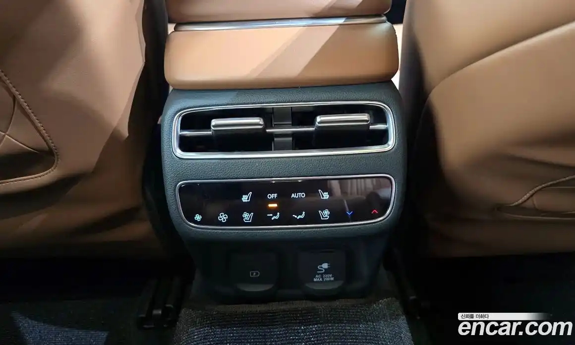 Genesis GV70 2025 2.5 гидро в Москве, фото 19