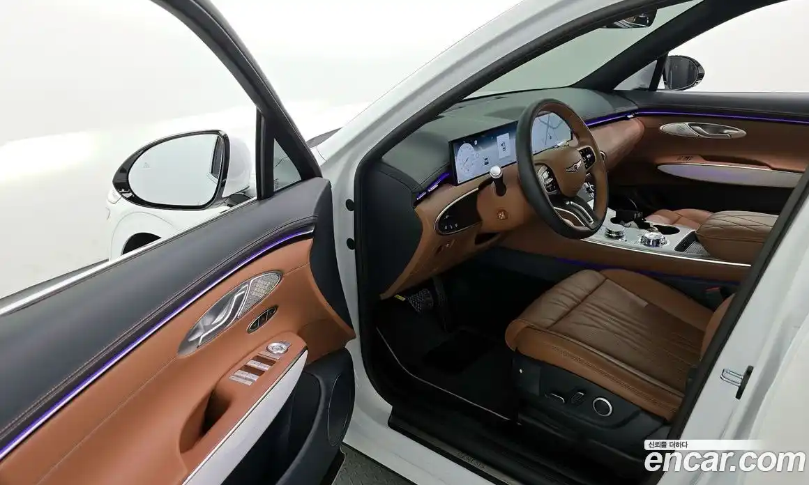 Genesis GV70 2025 2.5 гидро в Москве, фото 10