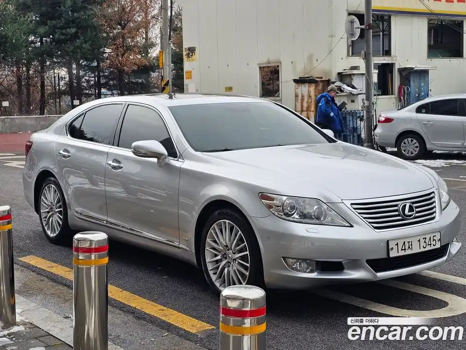 Lexus LS 2011 4.6 гидро в Москве № 975982, фото 17