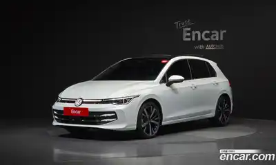 Volkswagen Golf, 2025