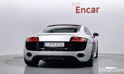 Audi R8 2012 5.2 гидро в Москве № 1002272, миниатюра 4
