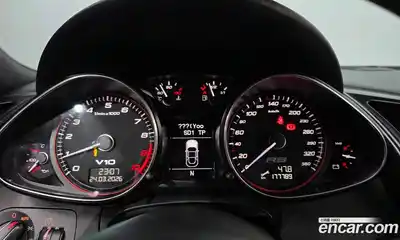 Audi R8 2012 5.2 гидро в Москве № 1002272, миниатюра 8