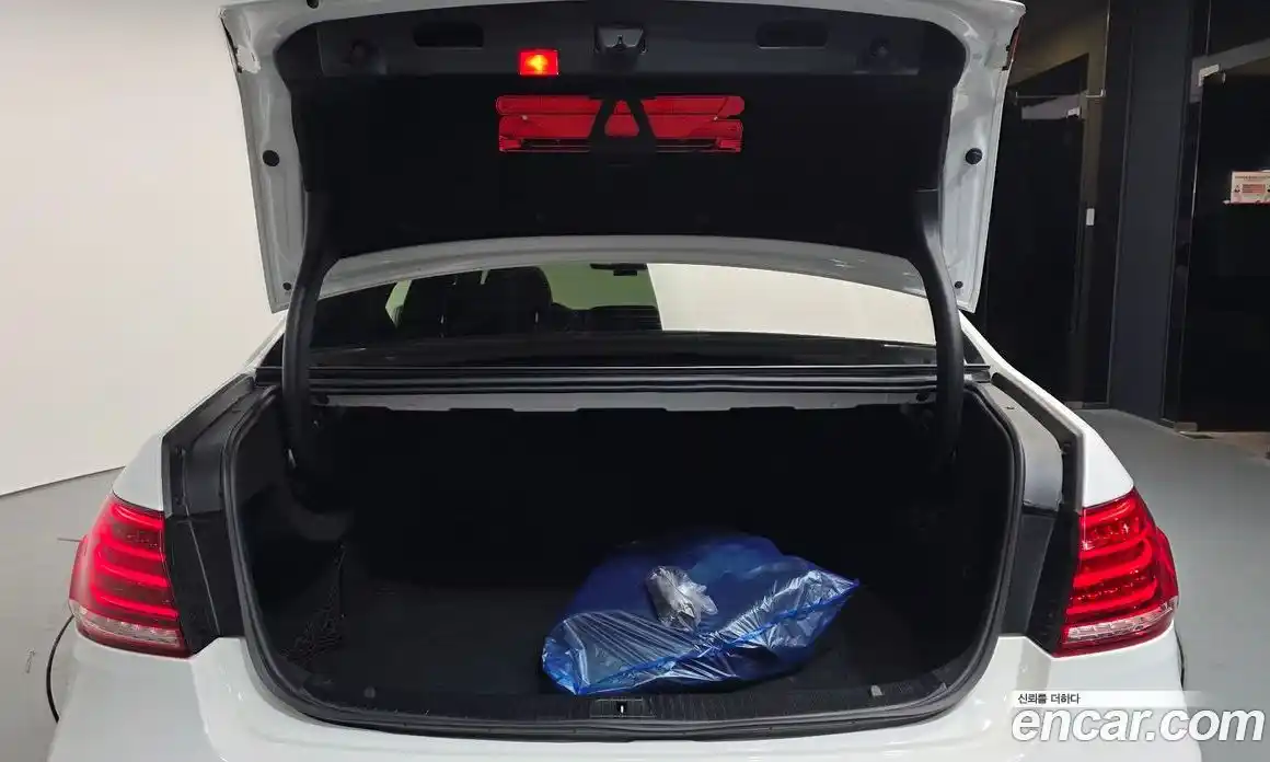 Mercedes-Benz E-Class 2013 2.1 гидро в Москве № 1006306, фото 20