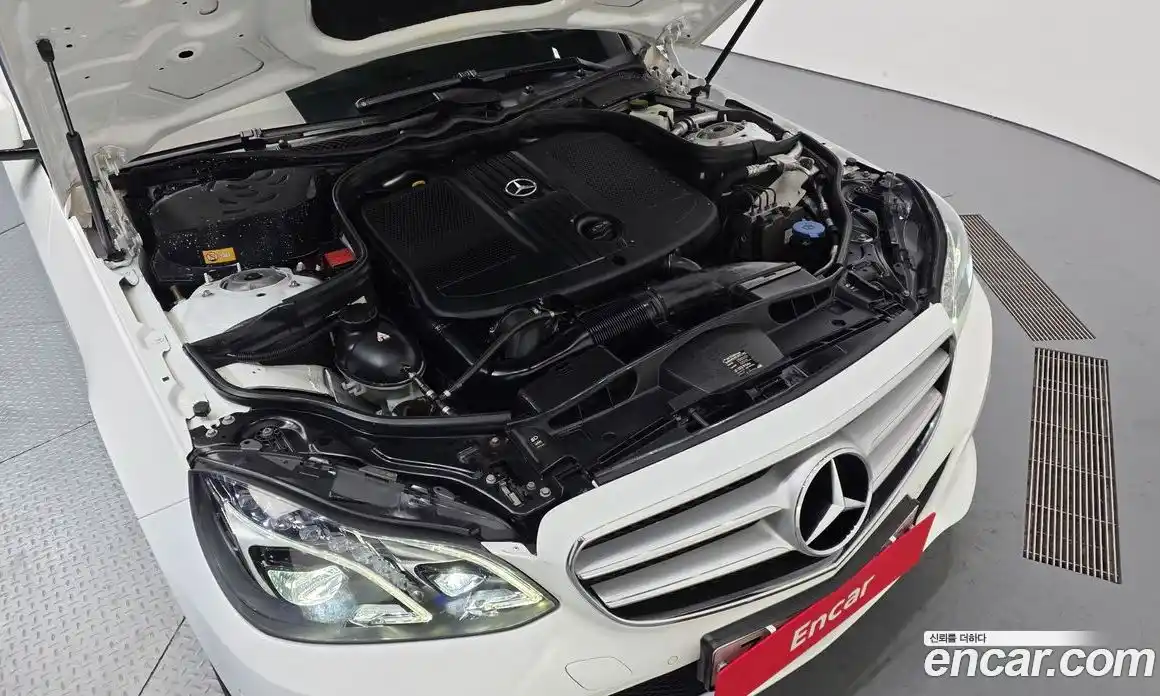 Mercedes-Benz E-Class 2013 2.1 гидро в Москве № 1006306, фото 6