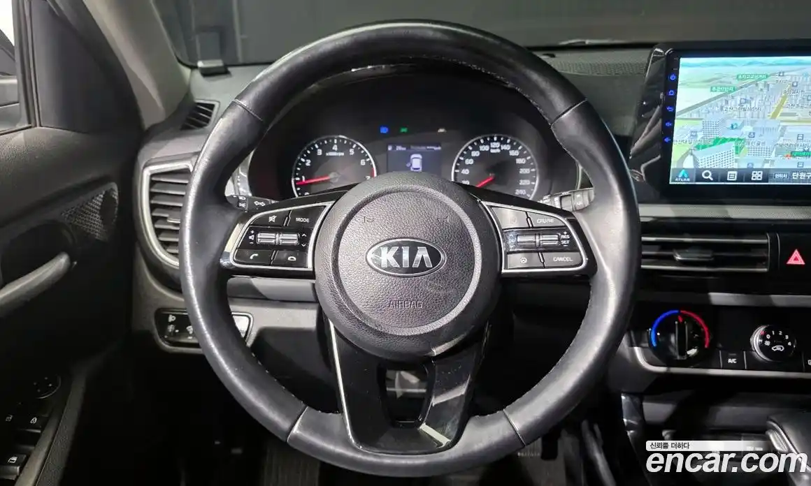 Kia Seltos 2019 1.6 Автомат в Москве № 1009439, фото 13
