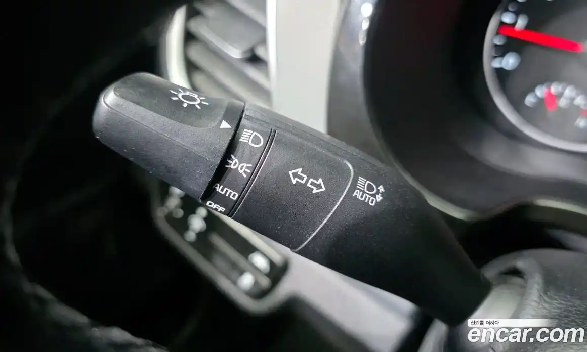 Kia Seltos 2019 1.6 Автомат в Москве № 1009439, фото 16