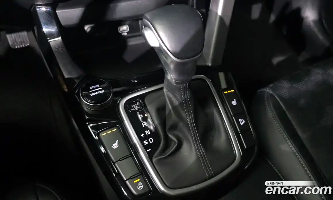 Kia Seltos 2019 1.6 Автомат в Москве № 1009439, фото 9