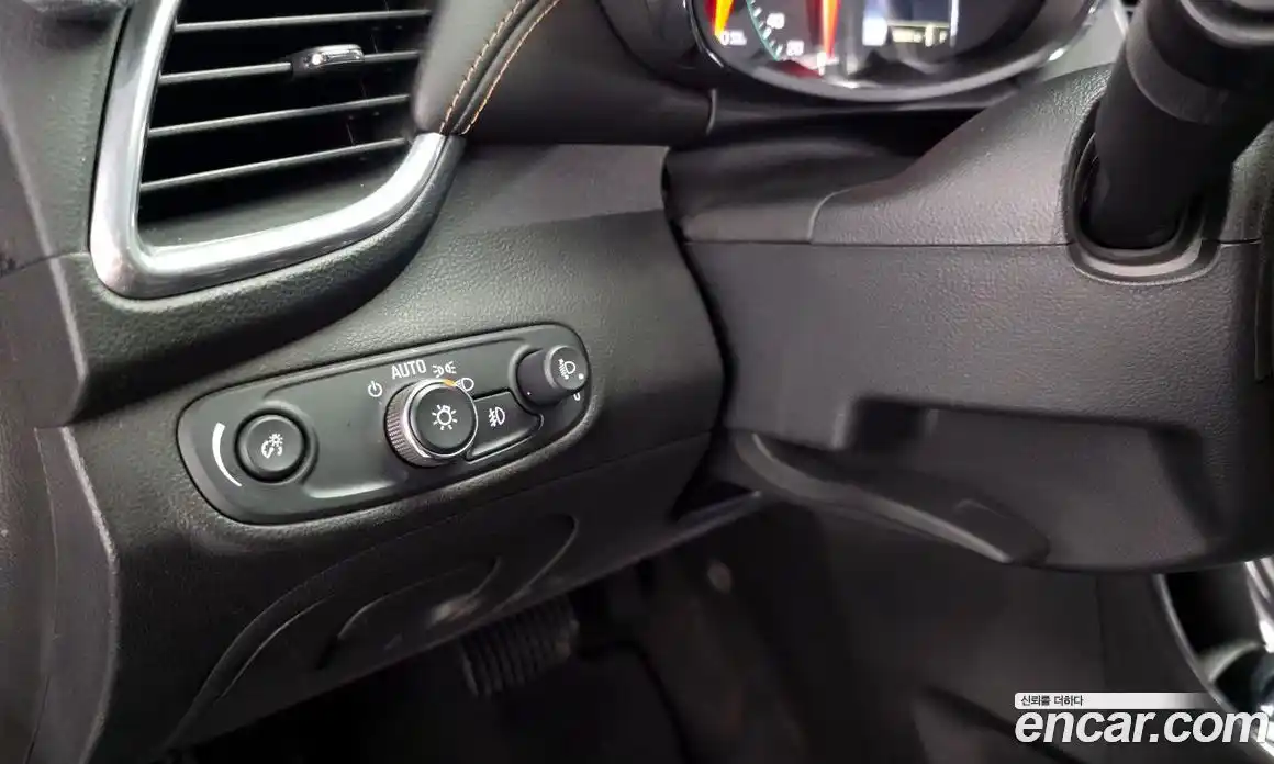 Chevrolet Trax 2017 1.4 Автомат в Москве № 1012489, фото 19