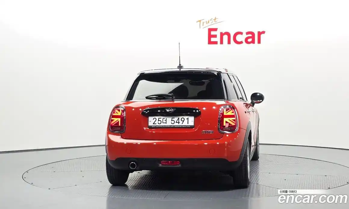 Mini Cooper 2019 1.5 гидро в Москве № 1013709, фото 4