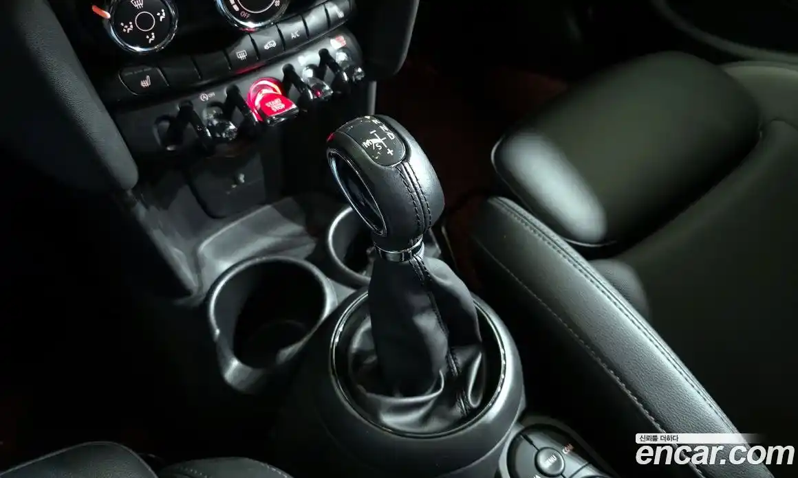 Mini Cooper 2019 1.5 гидро в Москве № 1013709, фото 9